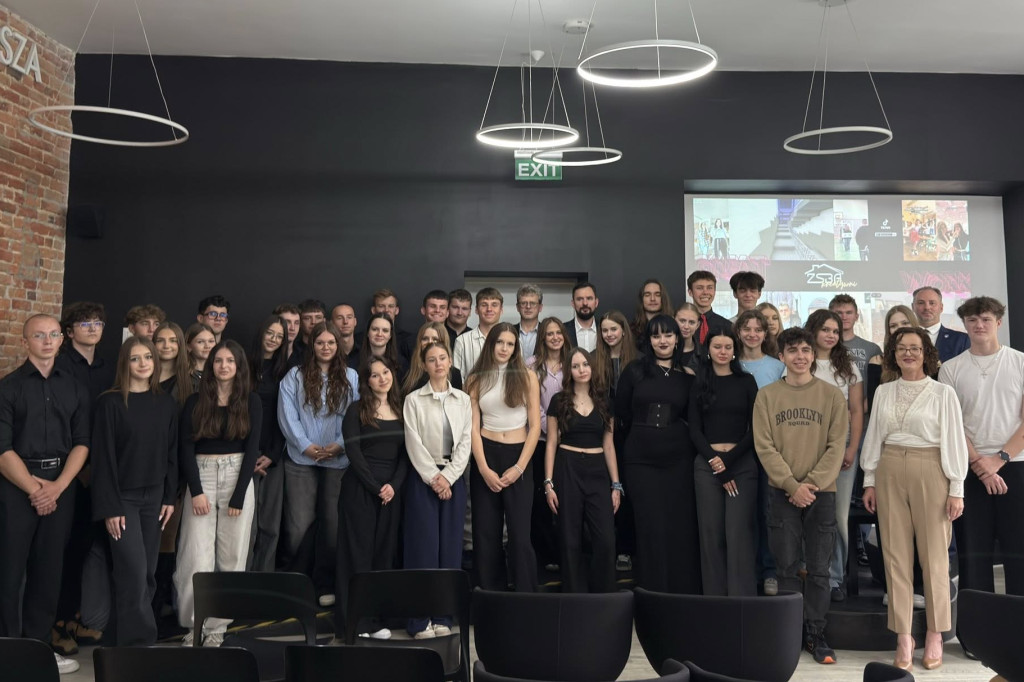 Tarnowskie Góry. Kreatywni z Budowlanki