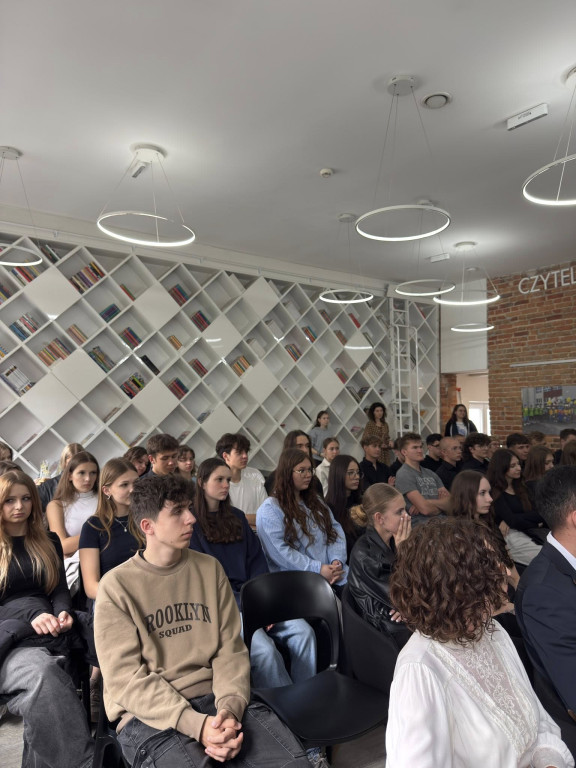 Tarnowskie Góry. Kreatywni z Budowlanki