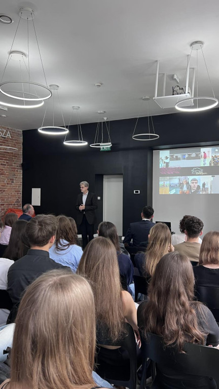 Tarnowskie Góry. Kreatywni z Budowlanki