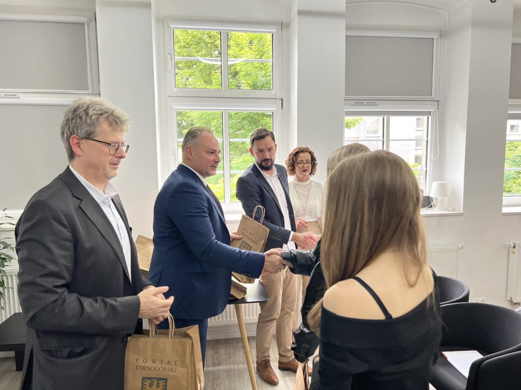 Tarnowskie Góry. Kreatywni z Budowlanki