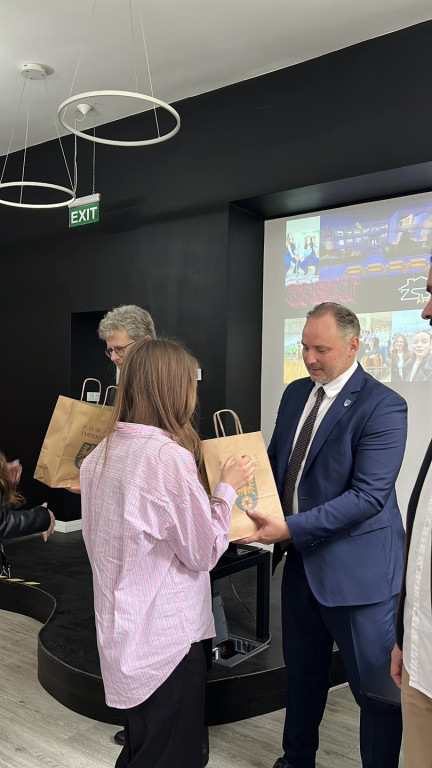 Tarnowskie Góry. Kreatywni z Budowlanki