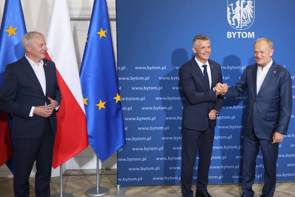 Miasto przejmuje mieszkania po kopalniach. Premier...