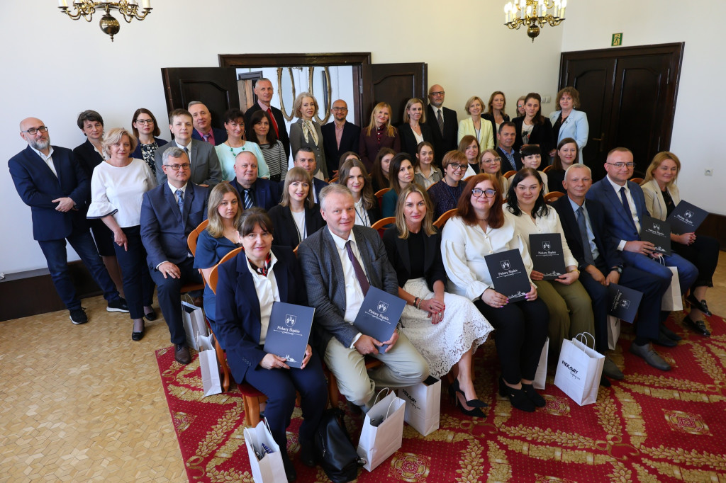 Piekary Śląskie. Gratulacje dla urzędników