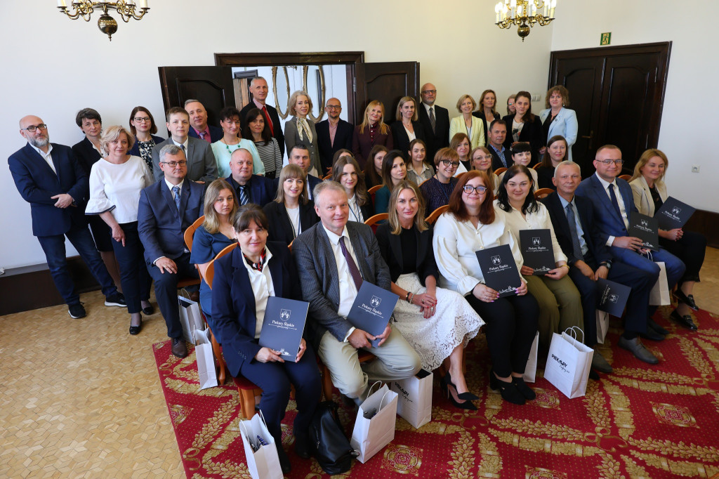 Piekary Śląskie. Gratulacje dla urzędników