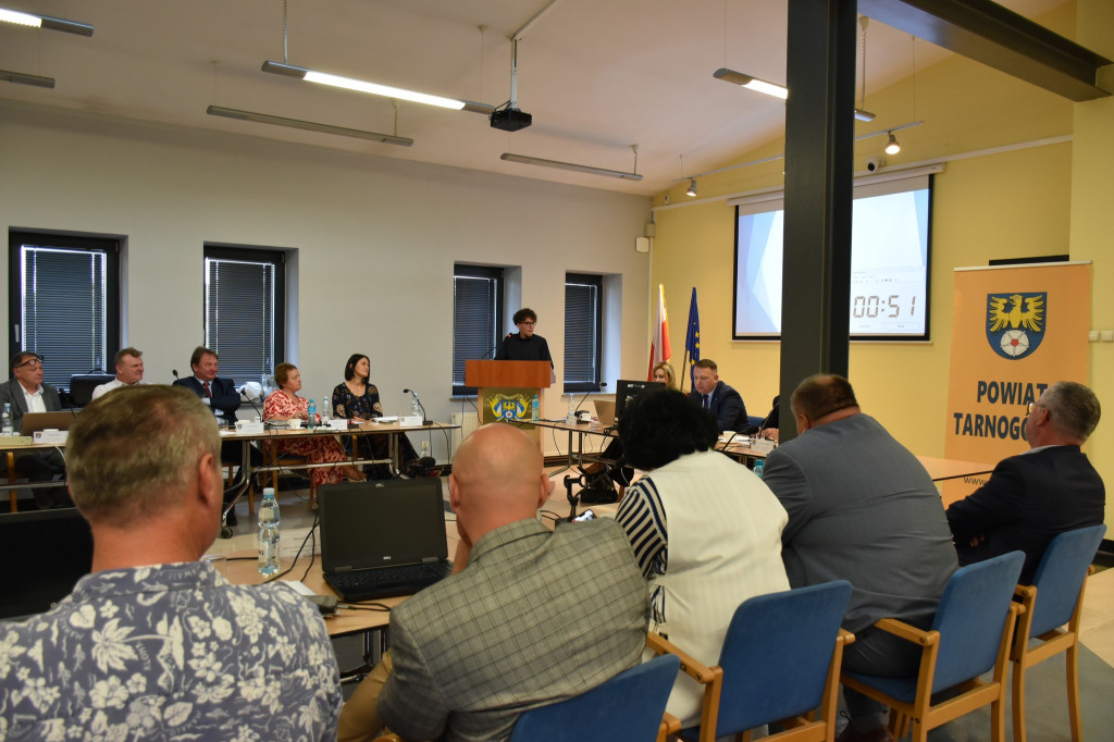 Powiat tarnogórski nie chce rezerwatu w parku Repeckim