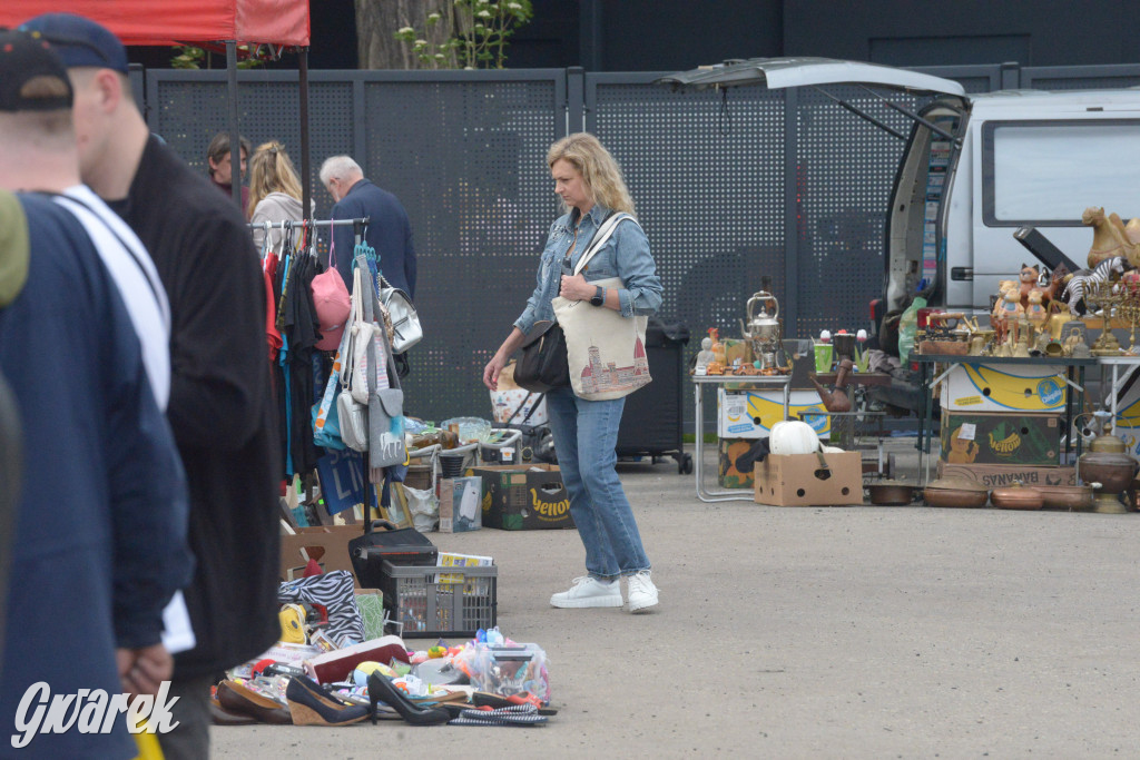 Tarnowskie Góry. Pierwszy w tym roku pchli targ