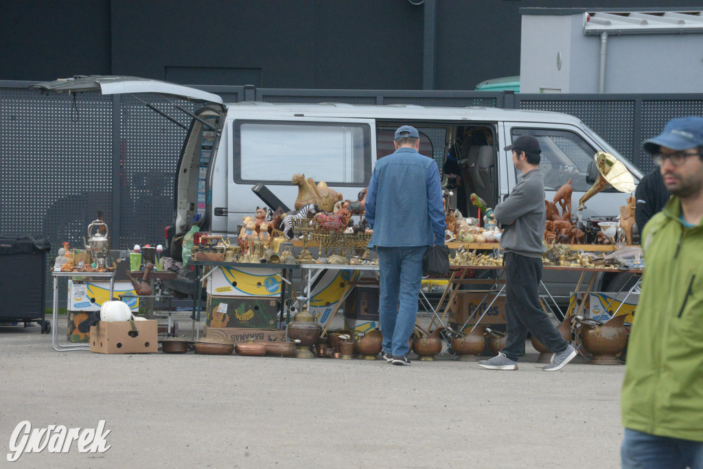 Tarnowskie Góry. Pierwszy w tym roku pchli targ