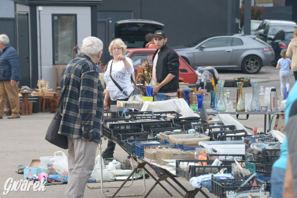 Tarnowskie Góry. Pierwszy w tym roku pchli targ