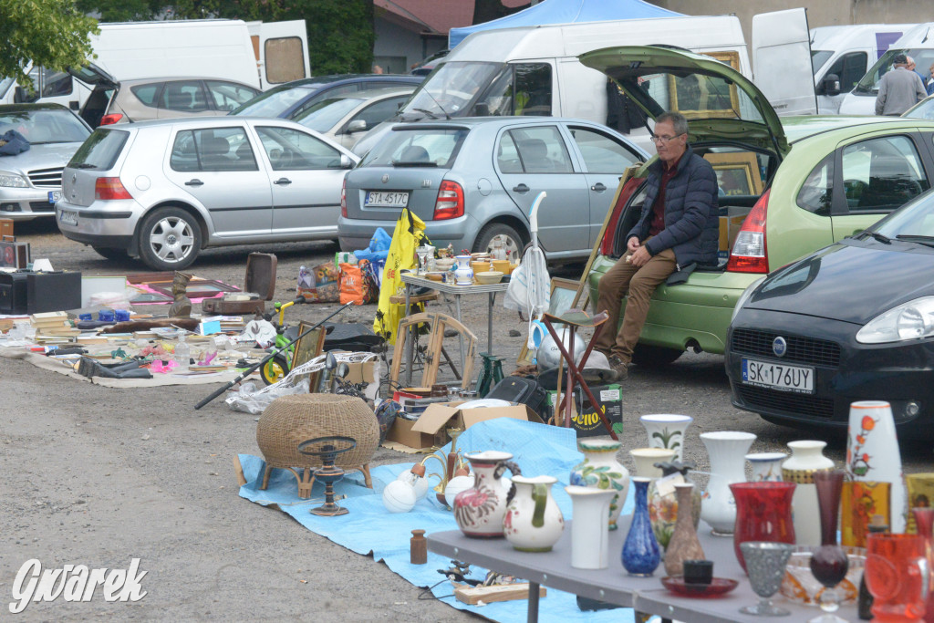Tarnowskie Góry. Pierwszy w tym roku pchli targ