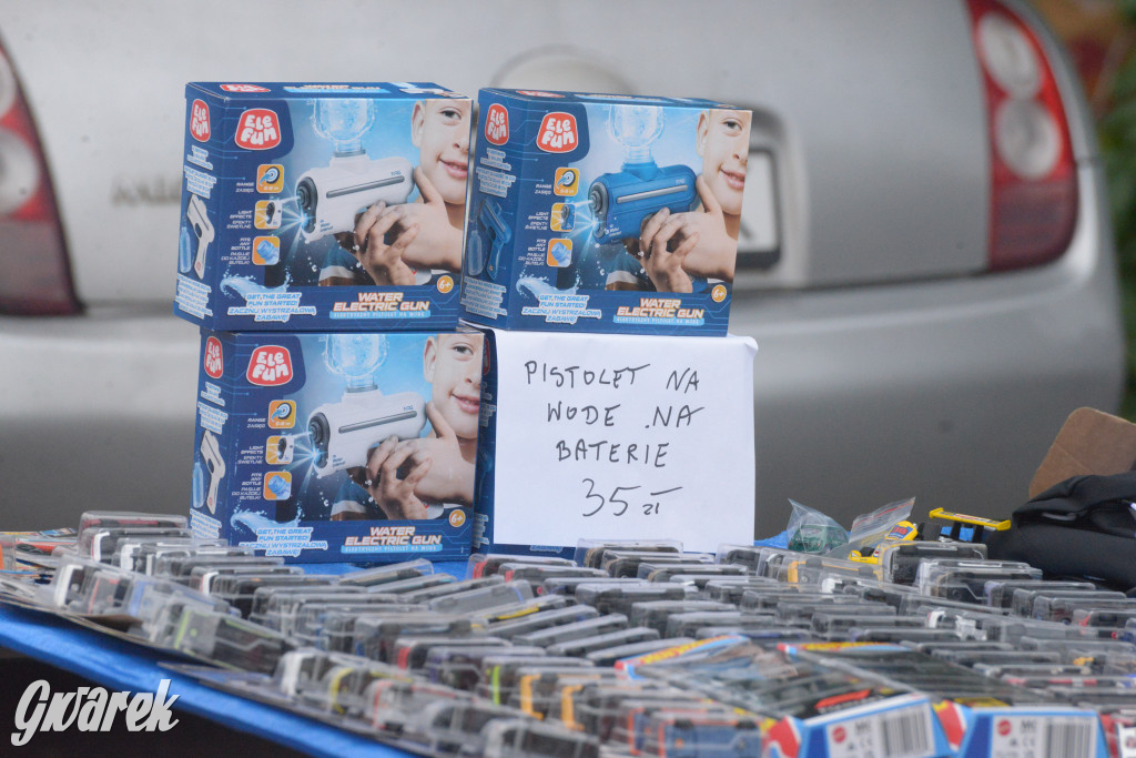 Tarnowskie Góry. Pierwszy w tym roku pchli targ