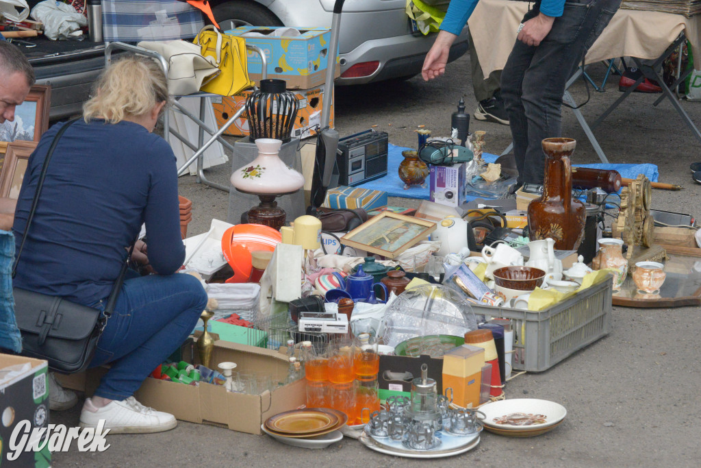 Tarnowskie Góry. Pierwszy w tym roku pchli targ