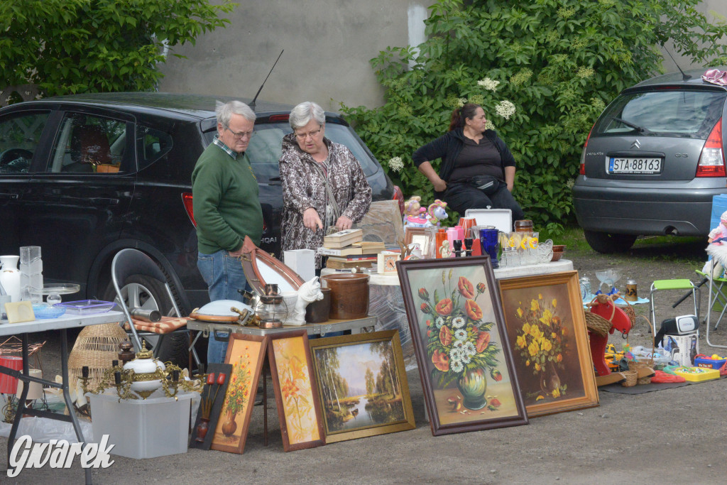 Tarnowskie Góry. Pierwszy w tym roku pchli targ