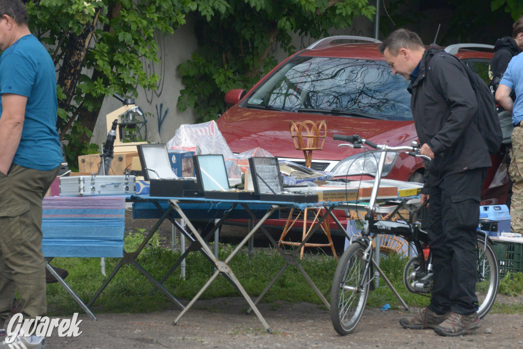 Tarnowskie Góry. Pierwszy w tym roku pchli targ