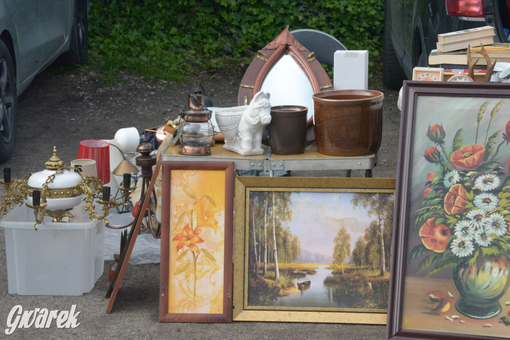 Tarnowskie Góry. Pierwszy w tym roku pchli targ