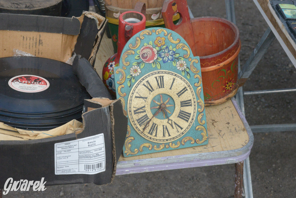 Tarnowskie Góry. Pierwszy w tym roku pchli targ