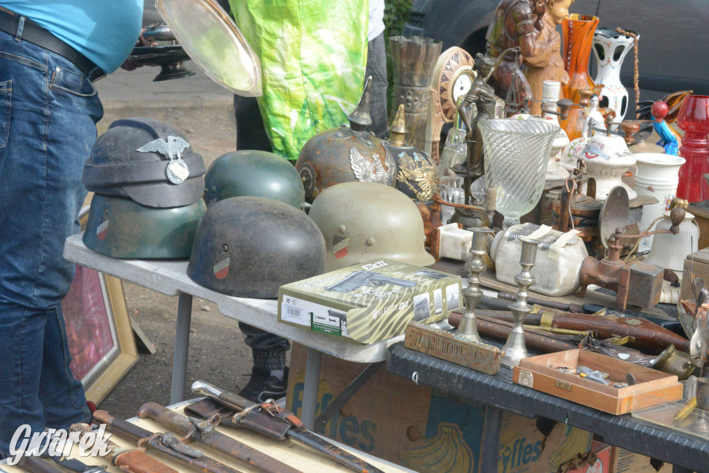 Tarnowskie Góry. Pierwszy w tym roku pchli targ