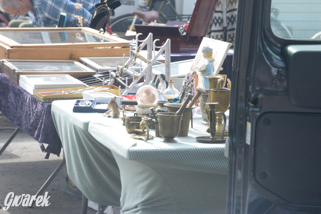 Tarnowskie Góry. Pierwszy w tym roku pchli targ