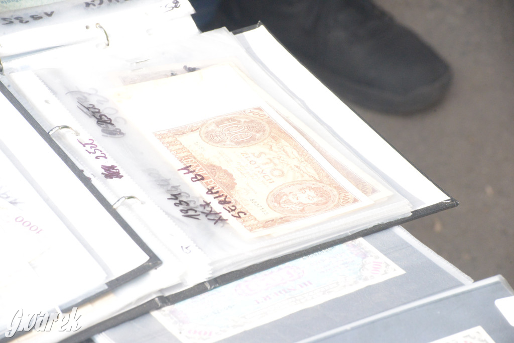 Tarnowskie Góry. Pierwszy w tym roku pchli targ