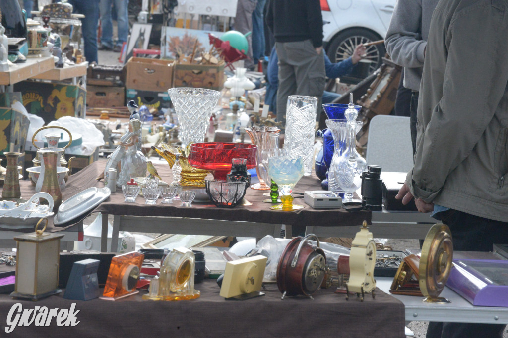 Tarnowskie Góry. Pierwszy w tym roku pchli targ