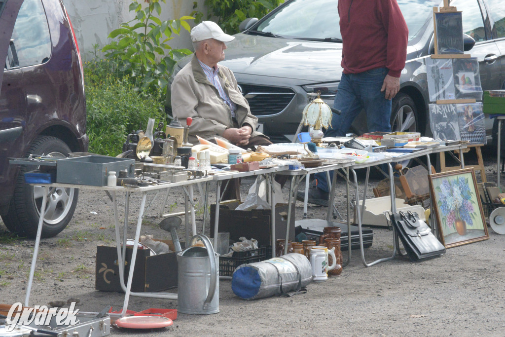 Tarnowskie Góry. Pierwszy w tym roku pchli targ
