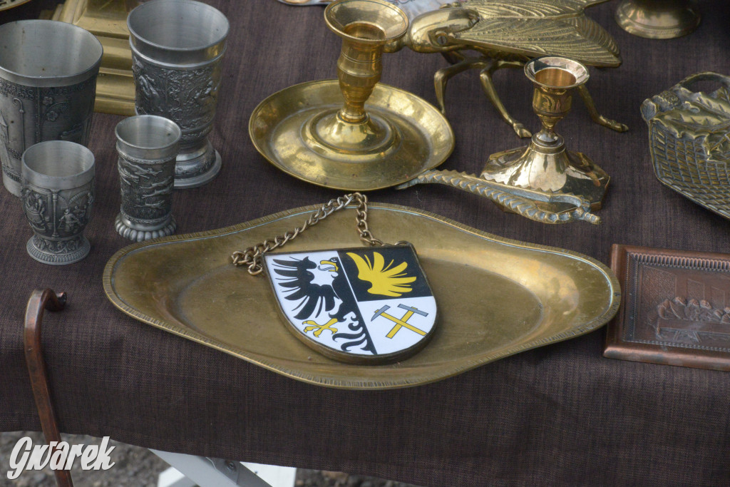 Tarnowskie Góry. Pierwszy w tym roku pchli targ