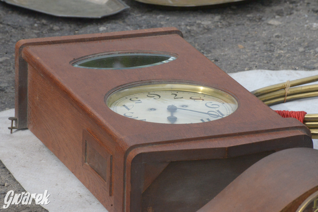 Tarnowskie Góry. Pierwszy w tym roku pchli targ