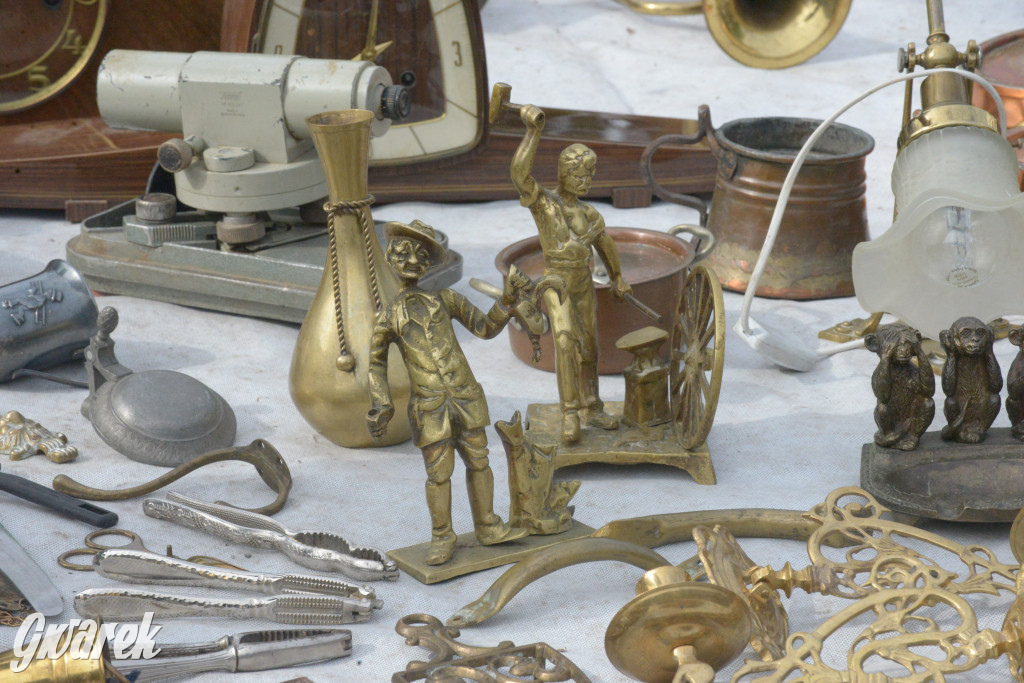 Tarnowskie Góry. Pierwszy w tym roku pchli targ