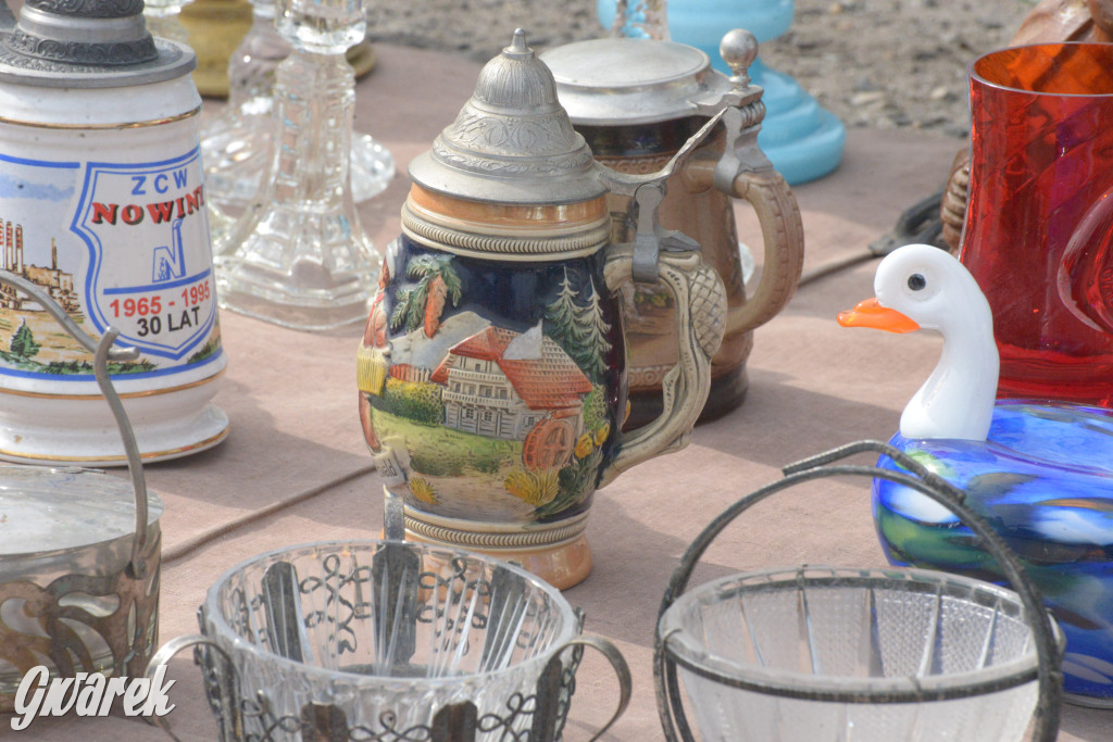 Tarnowskie Góry. Pierwszy w tym roku pchli targ