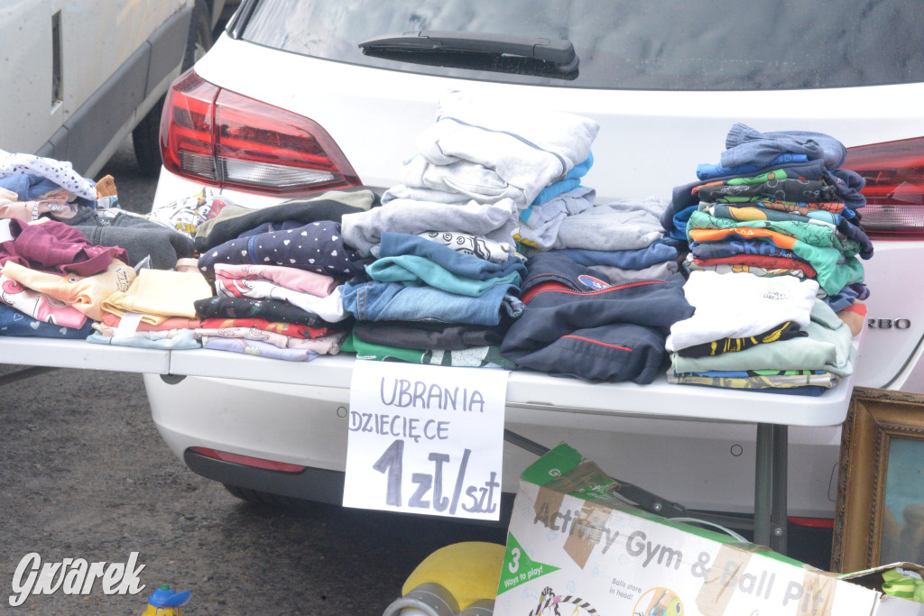 Tarnowskie Góry. Pierwszy w tym roku pchli targ