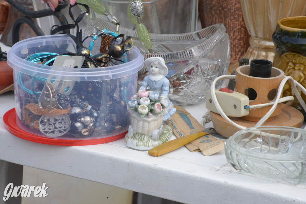 Tarnowskie Góry. Pierwszy w tym roku pchli targ