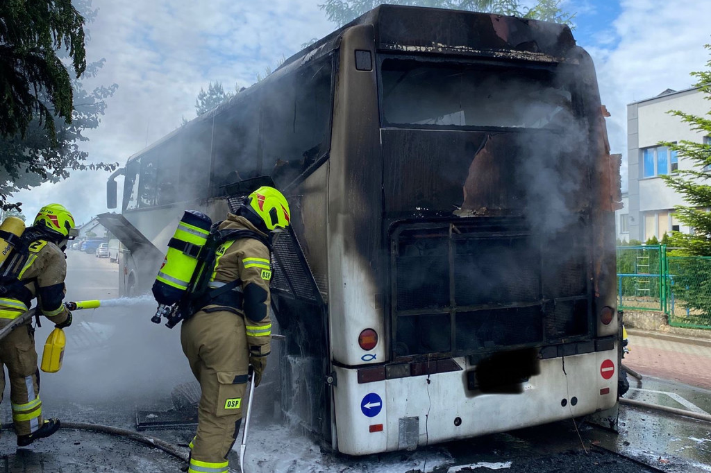 Pożar autokaru, miały nim jechać dzieci ze szkoły