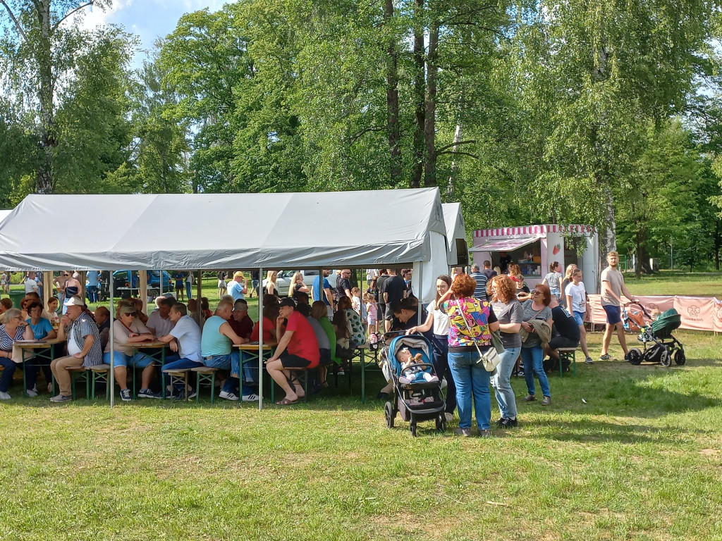 Biesiada i impreza dla dzieci