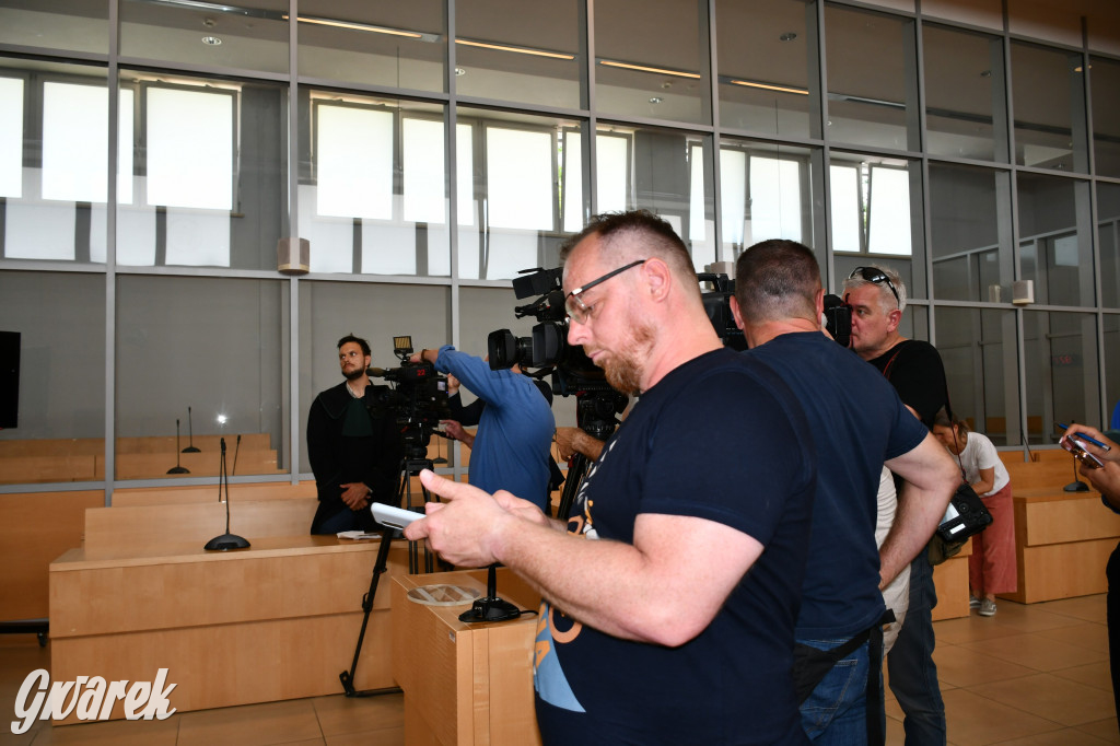 Brutalnie zabił 18-latkę, o jej życie rzucił monetą