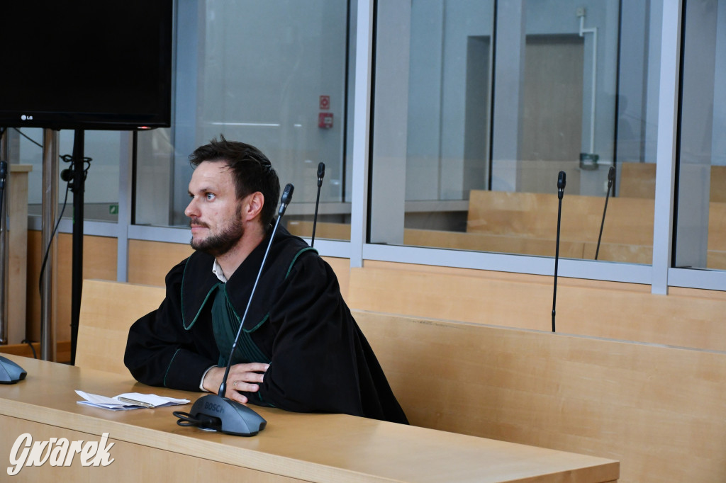 Brutalnie zabił 18-latkę, o jej życie rzucił monetą