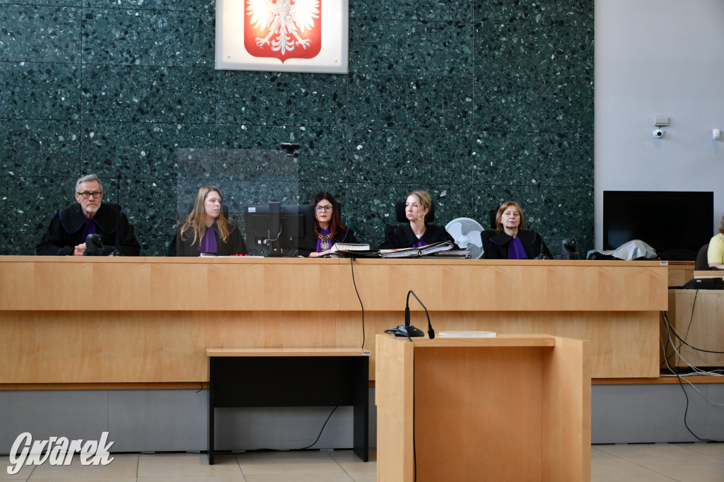 Brutalnie zabił 18-latkę, o jej życie rzucił monetą