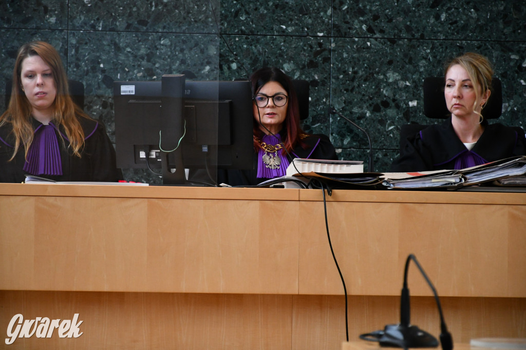 Brutalnie zabił 18-latkę, o jej życie rzucił monetą