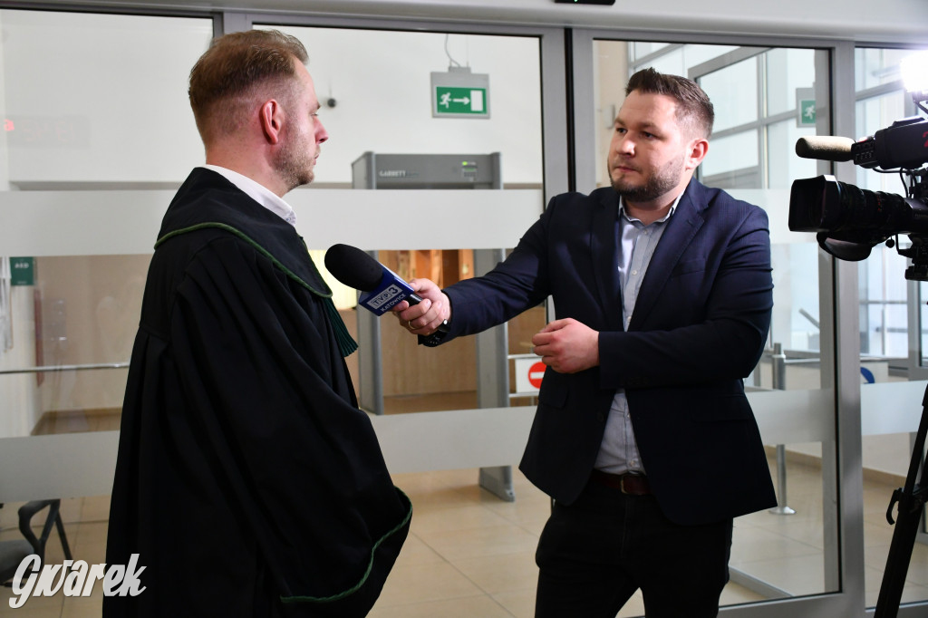 Brutalnie zabił 18-latkę, o jej życie rzucił monetą