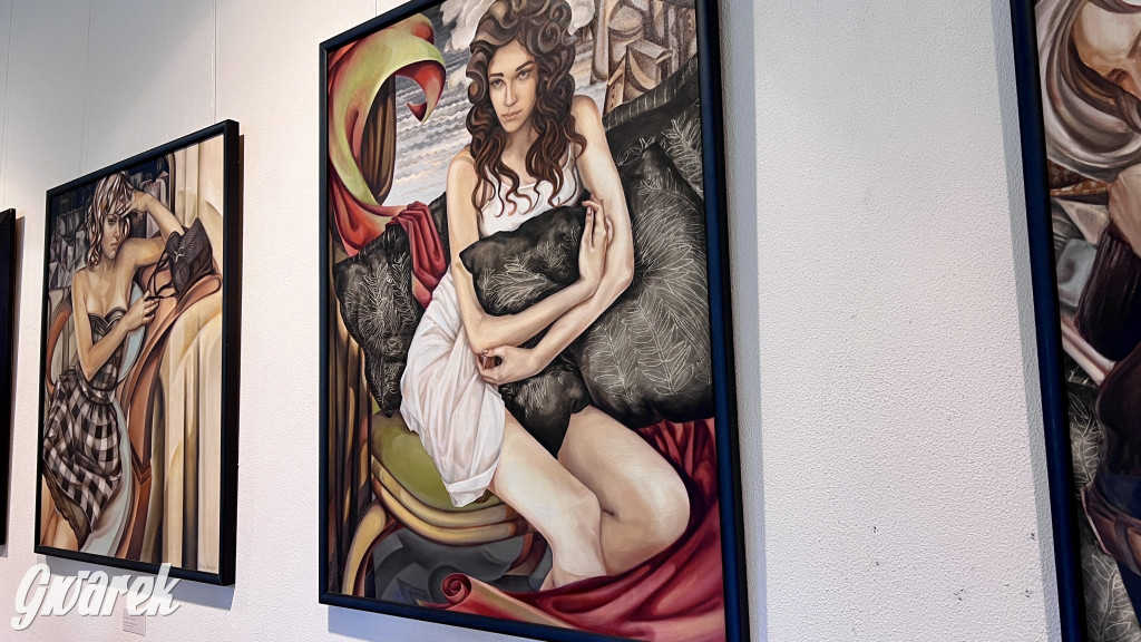 Cukier w kieszeniach - o kobiecości, która bywa bronią, wspomnieniem i dotykiem