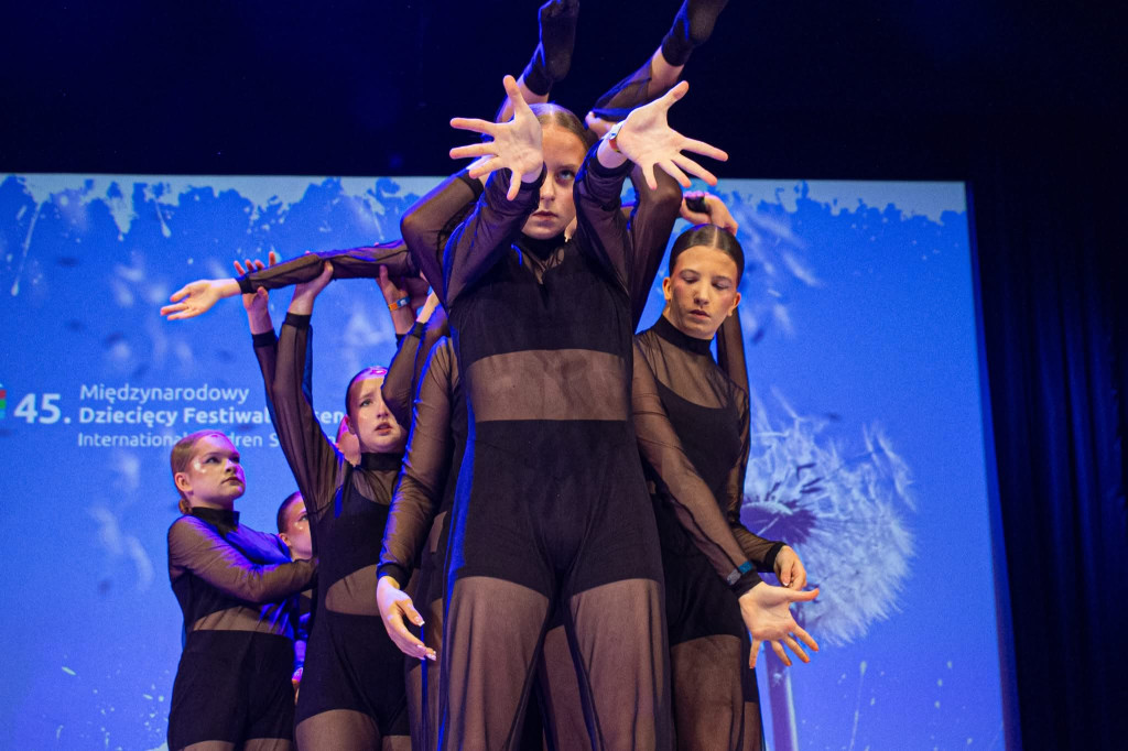 Brawa dla naszych tancerek! Sukcesy w Koninie