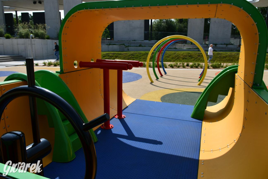 Fala w Parku Śląskim. Wielkie otwarcie kąpieliska