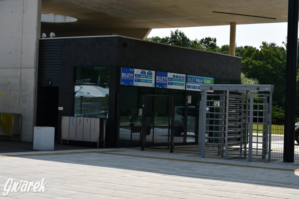 Fala w Parku Śląskim. Wielkie otwarcie kąpieliska