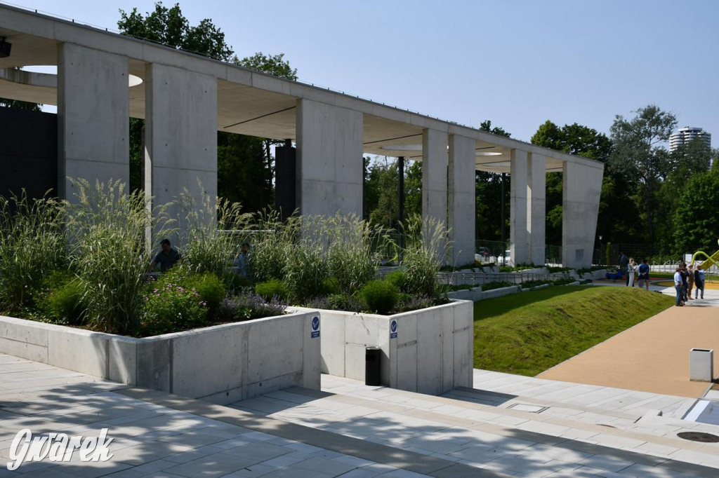 Fala w Parku Śląskim. Wielkie otwarcie kąpieliska