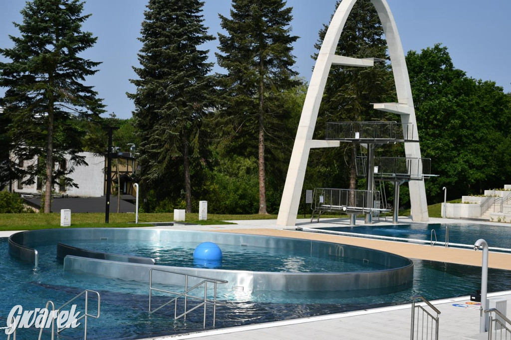 Fala w Parku Śląskim. Wielkie otwarcie kąpieliska