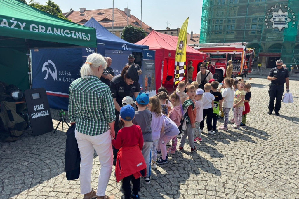 Tarnowskie Góry: akcja krwiodawstwa z udziałem służb