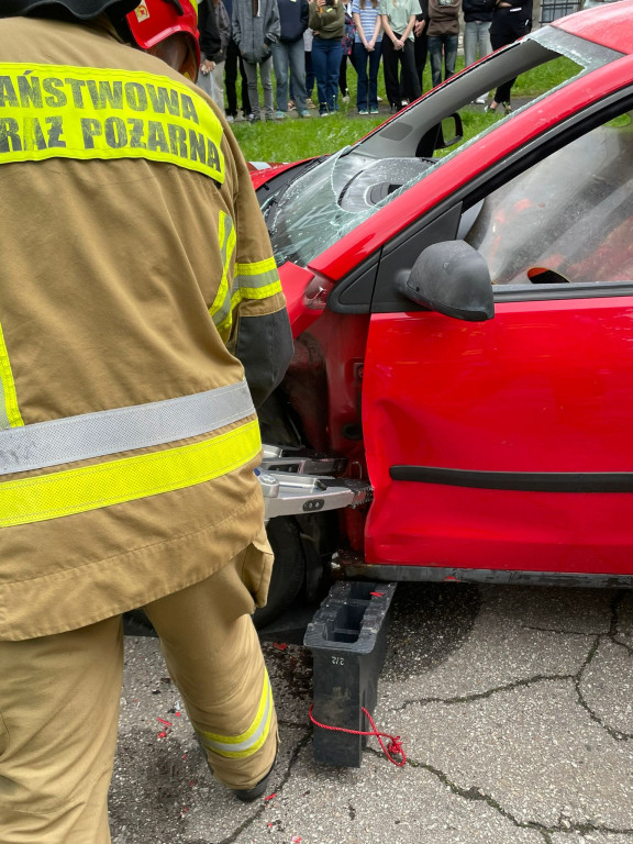 Tarnowskie Góry. Akcja przed Chemikiem, konferencja...