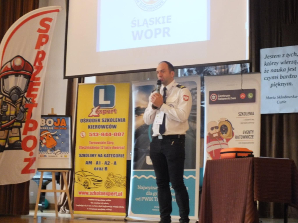 Tarnowskie Góry. Akcja przed Chemikiem, konferencja...