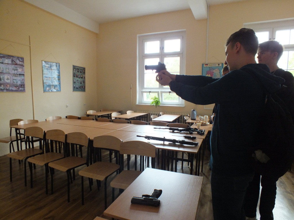 Tarnowskie Góry. Akcja przed Chemikiem, konferencja...