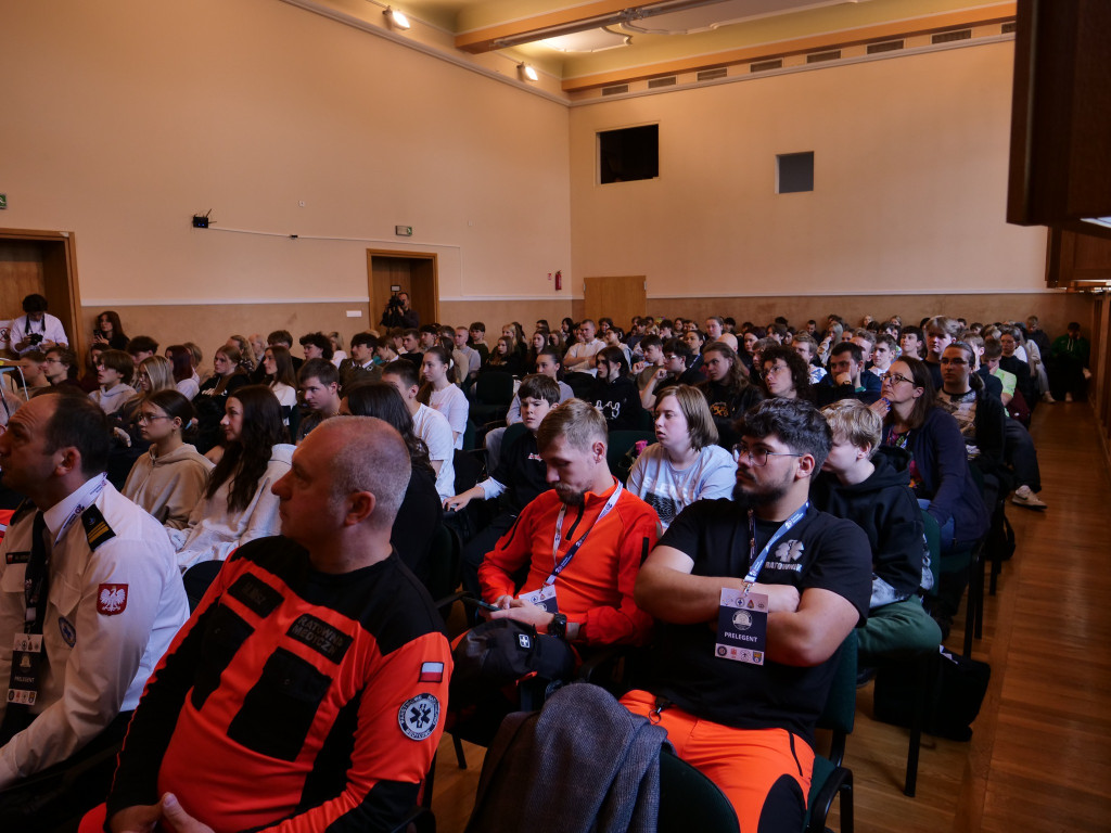 Tarnowskie Góry. Akcja przed Chemikiem, konferencja...