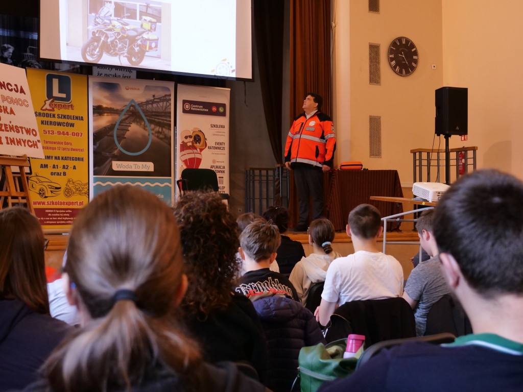 Tarnowskie Góry. Akcja przed Chemikiem, konferencja...