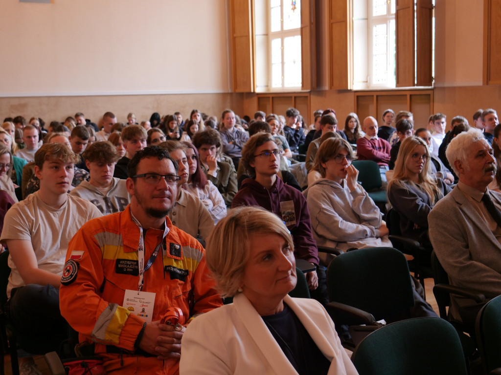 Tarnowskie Góry. Akcja przed Chemikiem, konferencja...